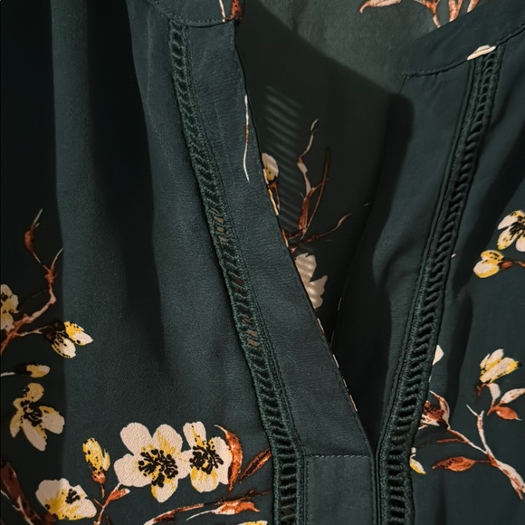 DR2 Blue Flutter Sleeve Blouse with Mandarin Collar - Picture 3 of 4